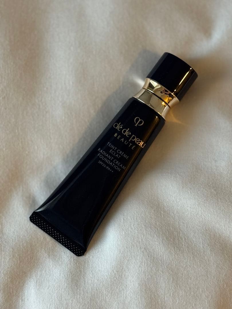 【クレ・ド・ポー ボーテ】タンクレームエクラn オークル00 楽天市場】クレ・ド・ポー ボーテ CPB タンクレームエクラn（SPF25