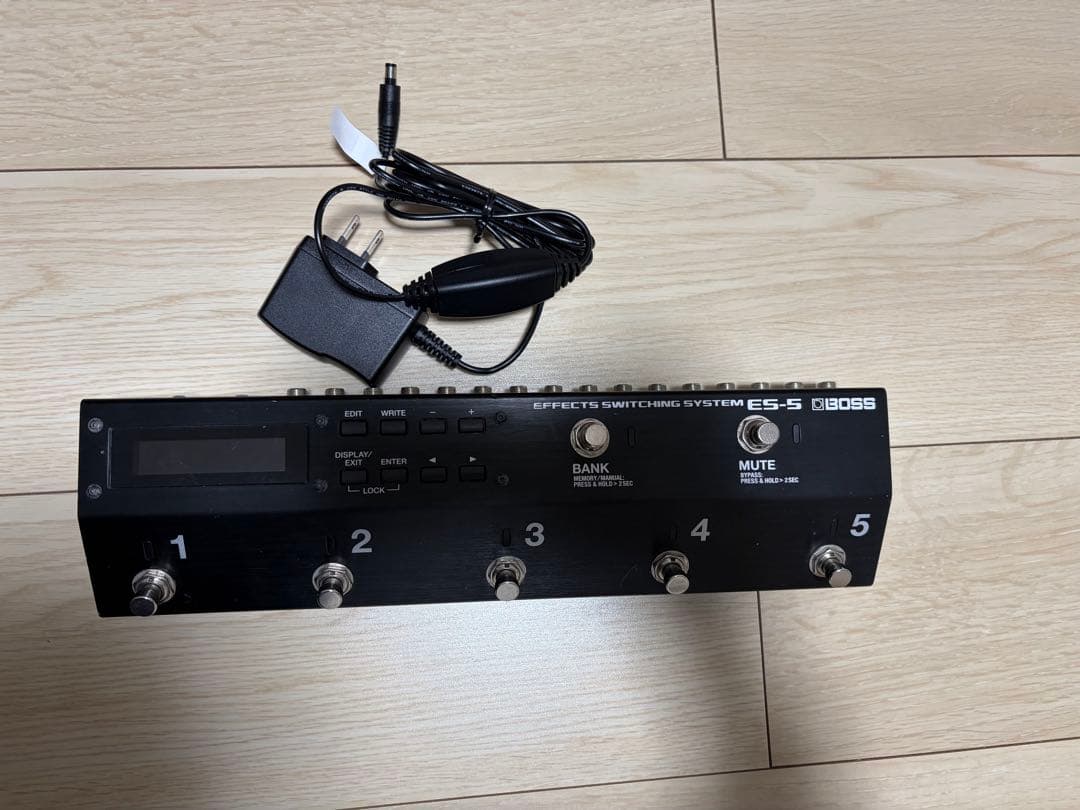 BOSS ES-5 エフェクトスイッチャー BOSS ES-5 Effects Switching System Guitar Amplifier Footswitch