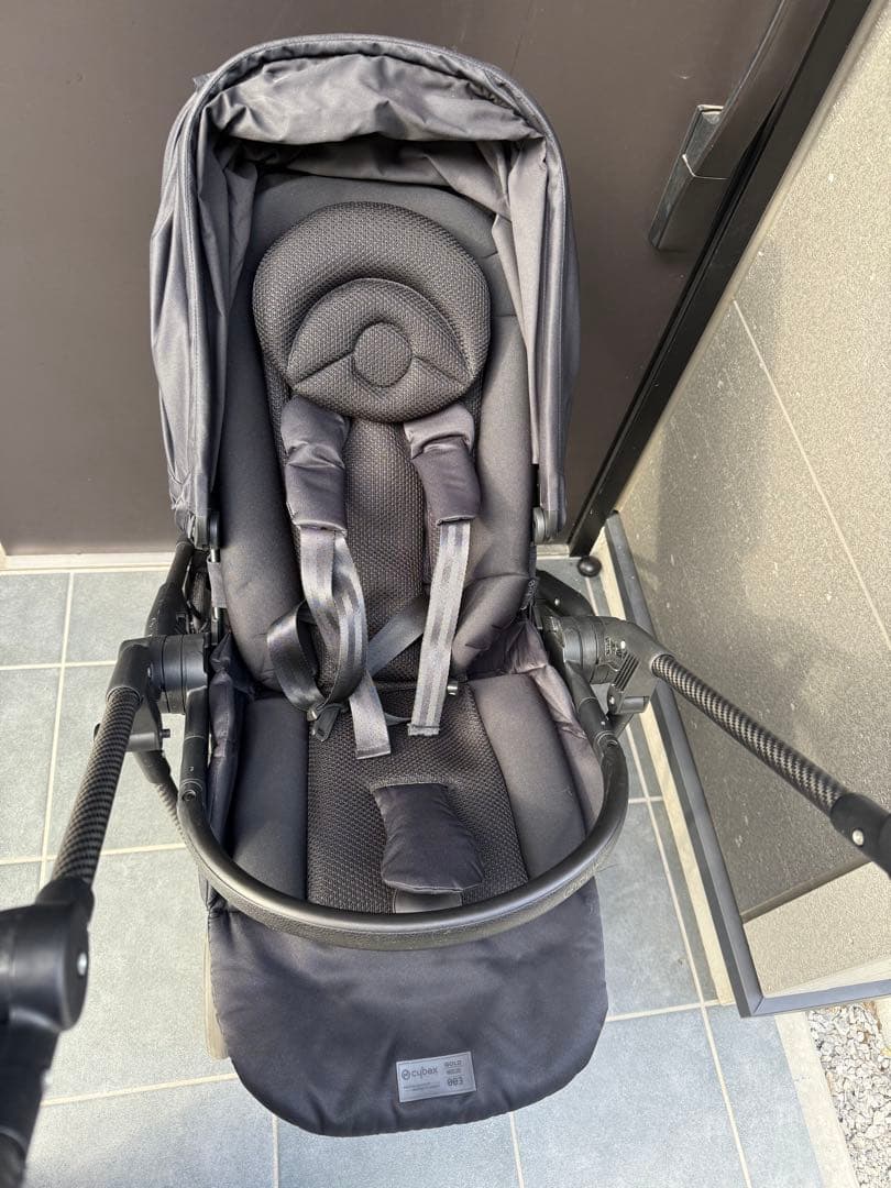 サイベックス　 MELIO CARBON ムーブブラック2022 片手で開閉ができる新機能を搭載！2025年モデルCYBEX（サイベックス