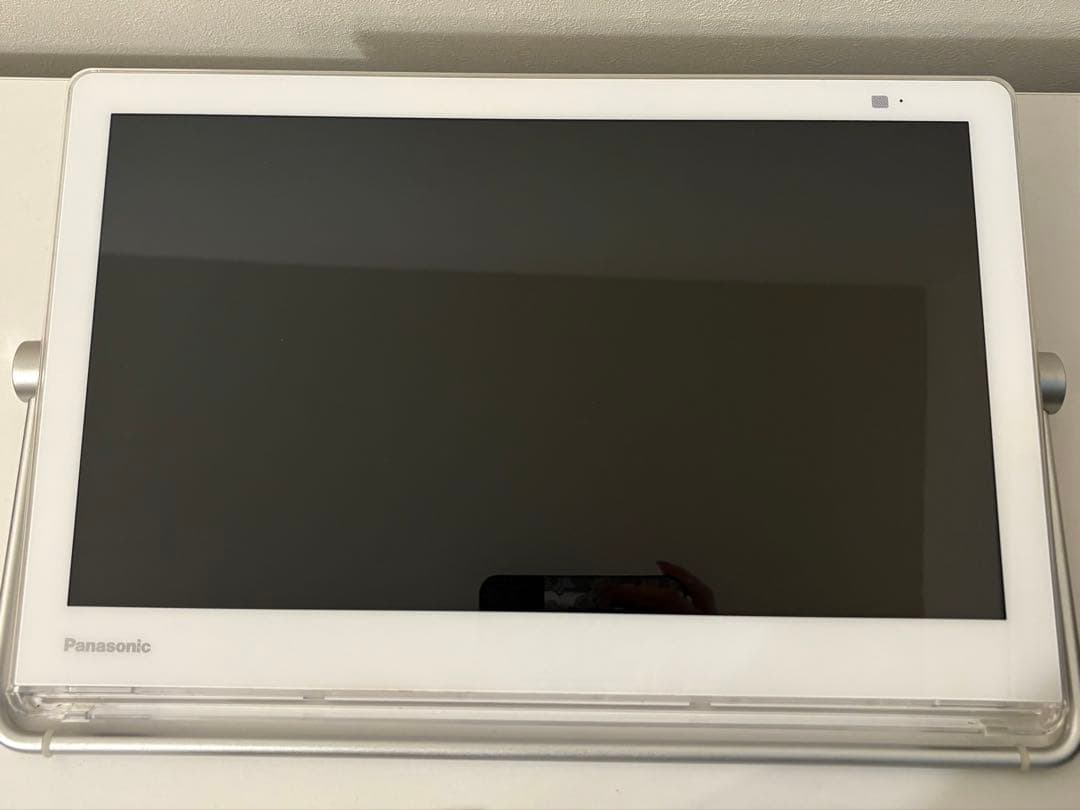 Panasonic ポータブルテレビ プライベート・ビエラ UN-15TD8 パナソニック プライベート・ビエラ UN-15TD8-W [ホワイト] 価格比較