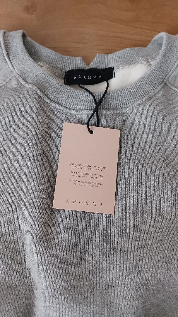 AMOMMA スウェット 金子綾 - メルカリ