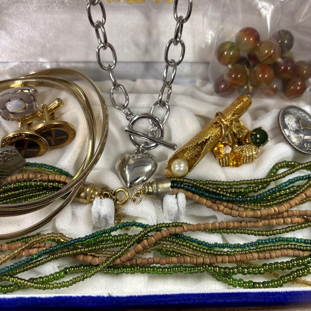 遺品整理】アクセサリー まとめ - メルカリ
