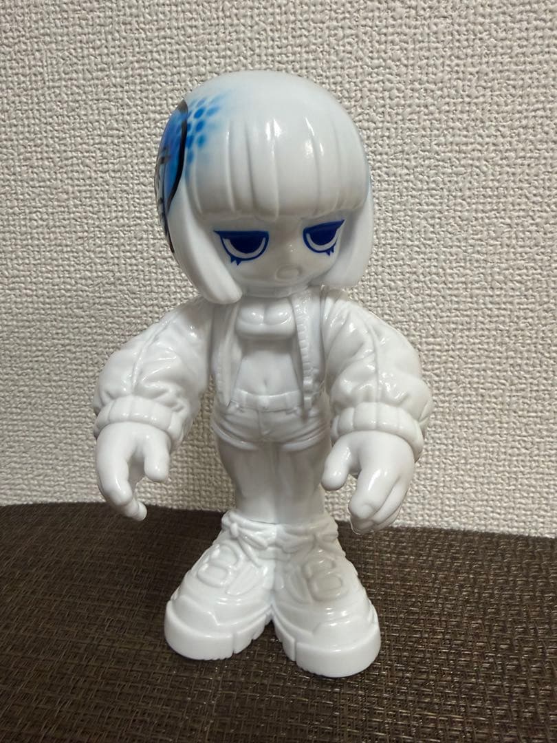 emDASH MOVE Graffiti フィギュア MOVE Figure Collection 本日から順次販売しているそうです。(地域