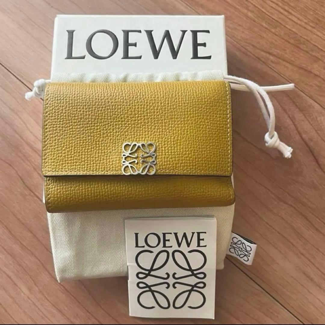 お正月セール！ロエベ 三つ折り 財布 スマート ウォレット コンパクト LOEWE(ロエベ) コンパクトウォレット 三つ折り財布 ユニセックス