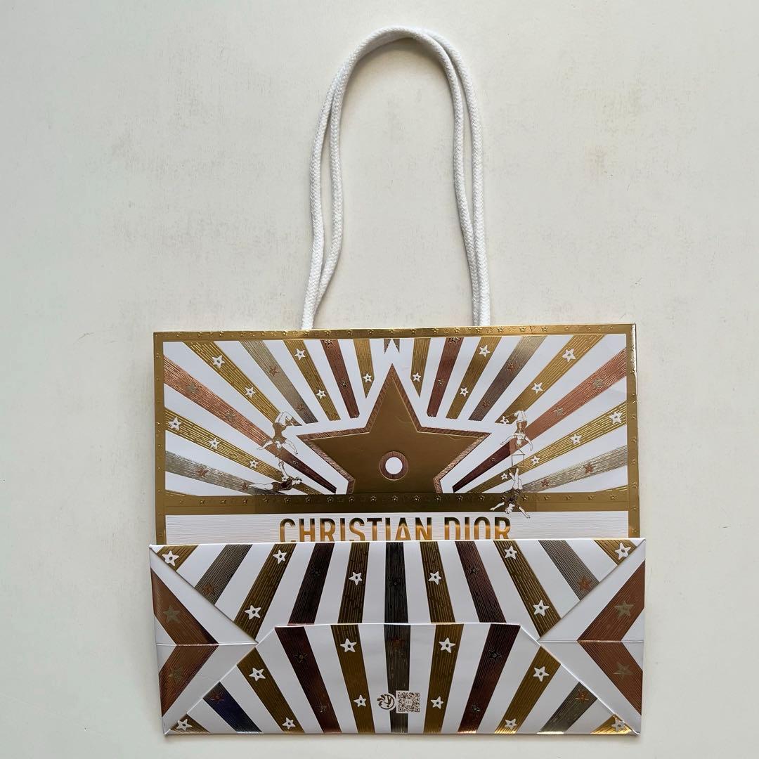 ディオール 2025年限定 ショッパー クリスマス 紙袋 ホリデー DIOR