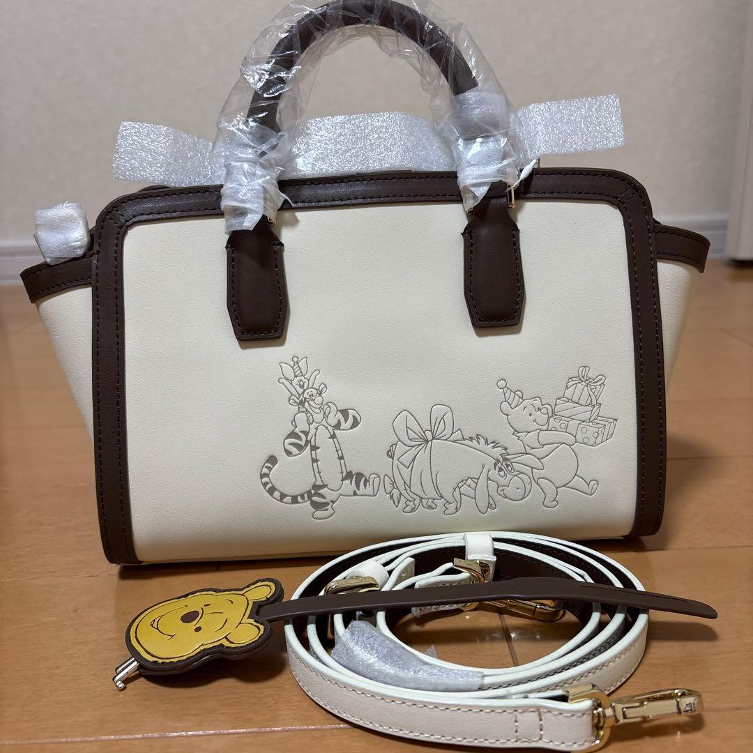 サマンサタバサ　くまのプーさん　コレクション スプリットミア　ハンドバッグ サマンサタバサグループの3ブランドからプーさんの大好きなハチミツに