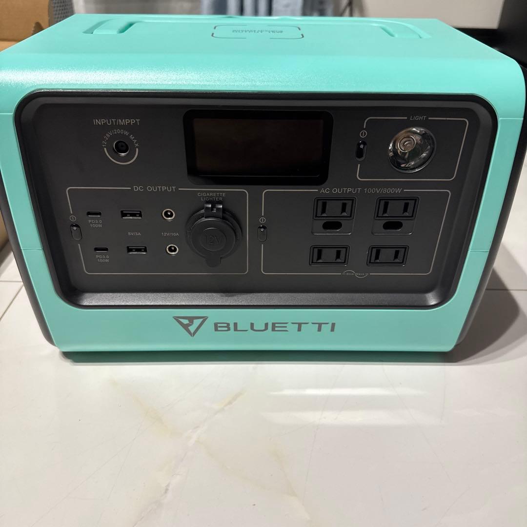 BLUETTI EB70 ポータブル電源 716Wh 800w Amazon.co.jp: BLUETTI ポータブル電源 EB70S 大容量716Wh AC800W(瞬間