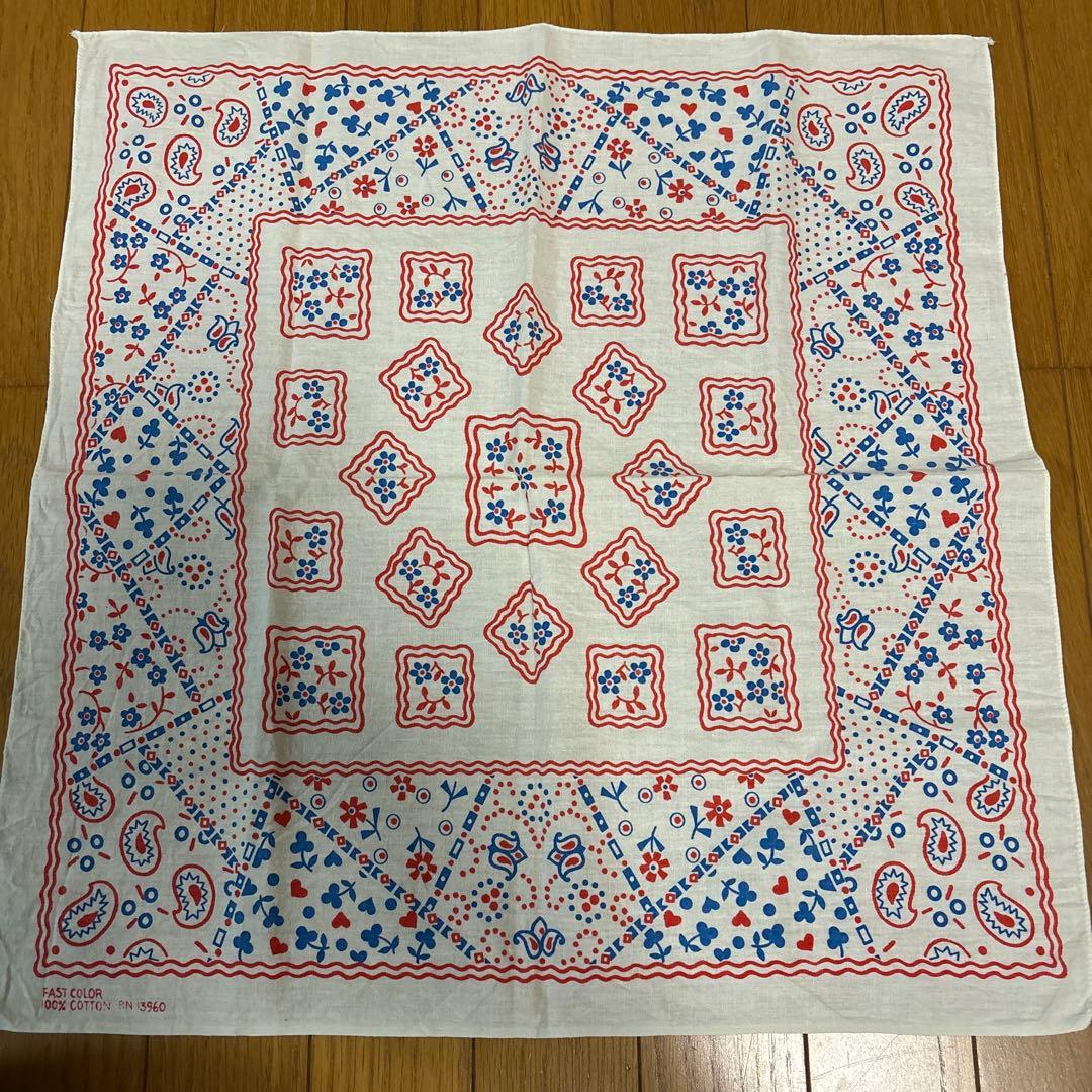 ヴィンテージバンダナ　クッキー　トリコカラー　片耳　60s Bandana ヴィンテージバンダナ クッキー 60s- USA製 イエロー (S0319)