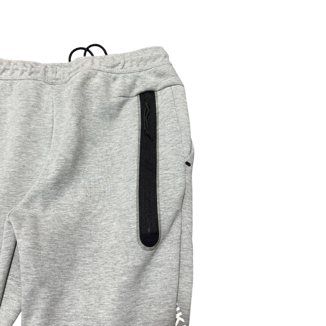 廃盤】centralcee着用 NIKEテックフリース Mサイズ 下 - メルカリ