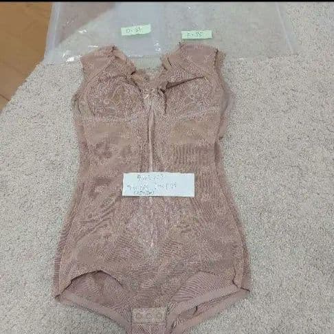 マミエール♡フレンチスーツ新品未使用です D85 とE75があります