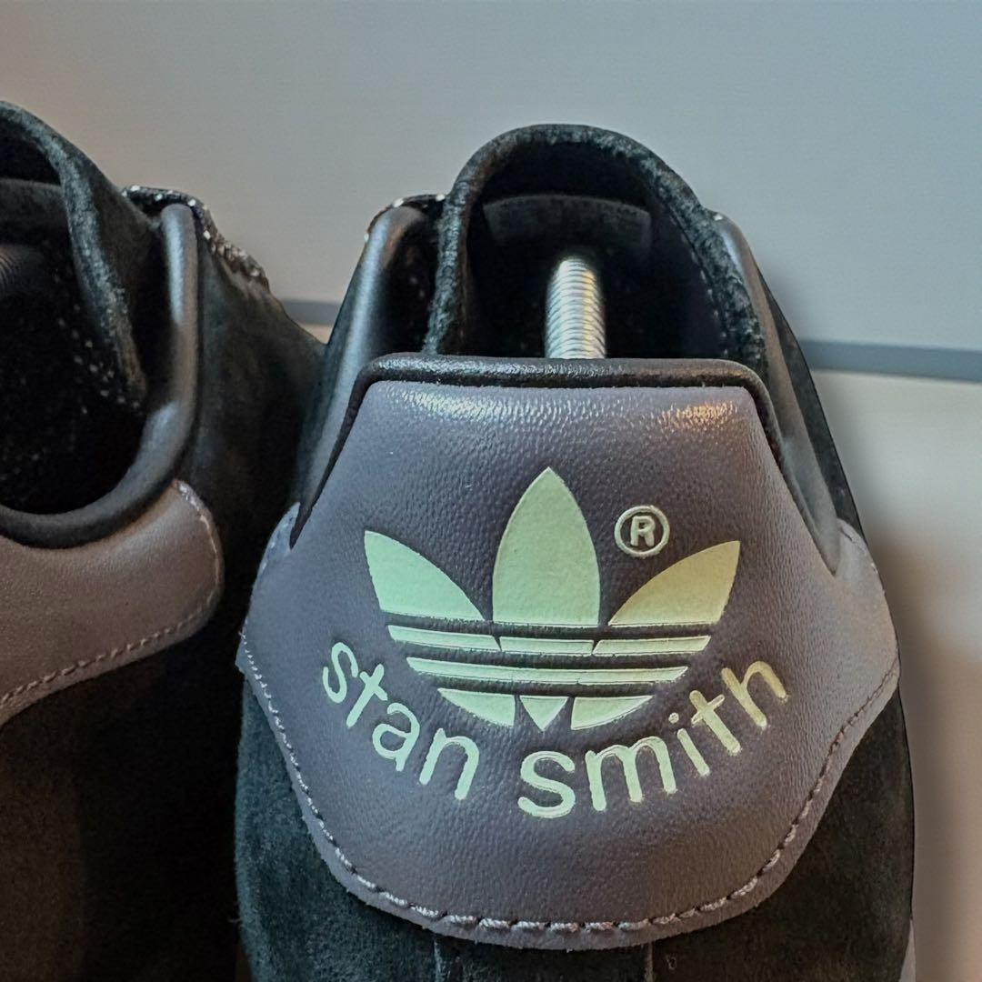 ティファニーブルーの名品】アディダス スタンスミス ブラック