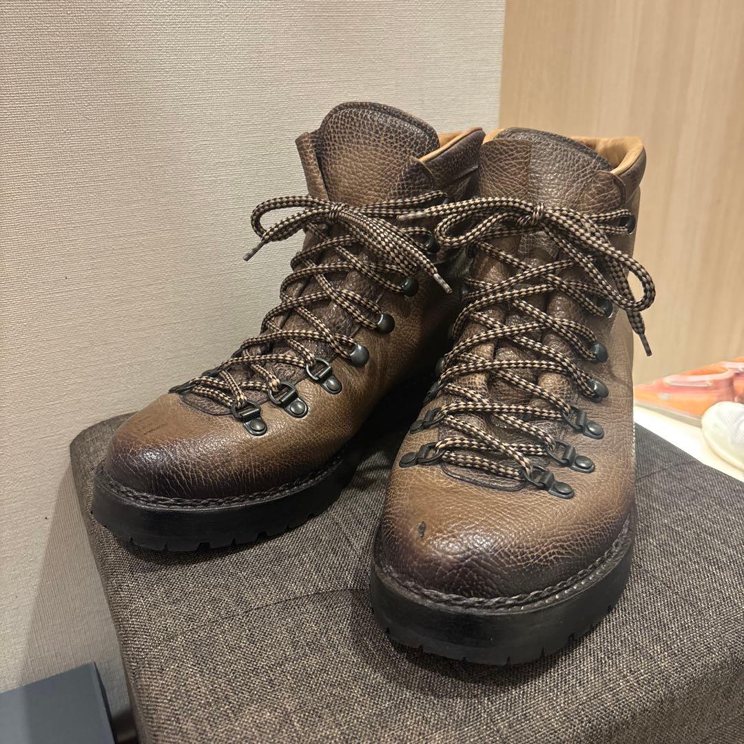 マルモラーダ　サイズ40 ベージュ系シボ革　F.LLI Giacometti マルモラーダ サイズ40 ベージュ系シボ革 F.LLI Giacometti - メルカリ