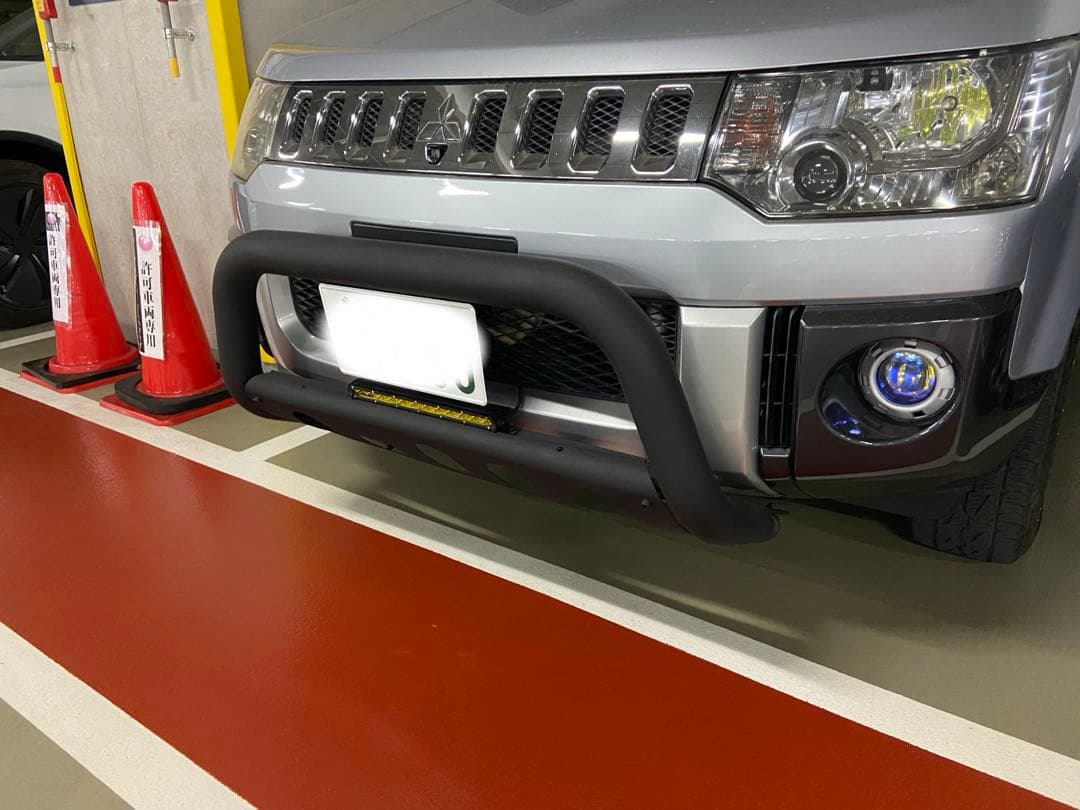 オートフラッグス ？デリカD5 前期　バンパーガード autoflags】デリカにこだわり続けてきたパーツが量販店で堂々と買える