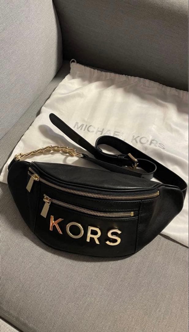 【AYa~ページ】 マイケルコース ウエストポーチ MICHAEL KORS - マイケルコースウエストポーチの通販 by 波