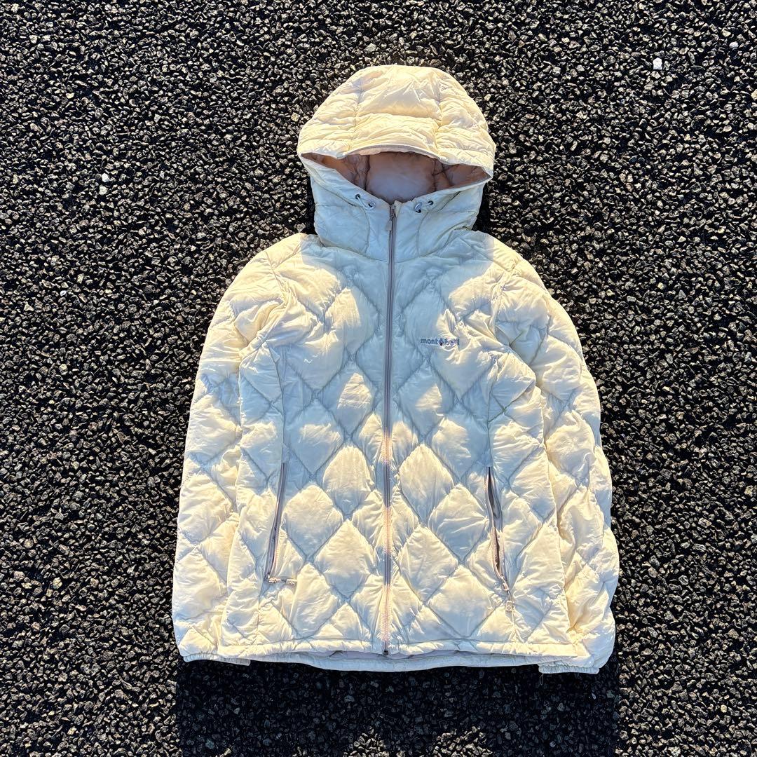 mont-bell モンベル ライトアルパインダウンパーカー 希少カラー モンベル最強ダウン】「ライトアルパインダウンパーカ」は超軽量で