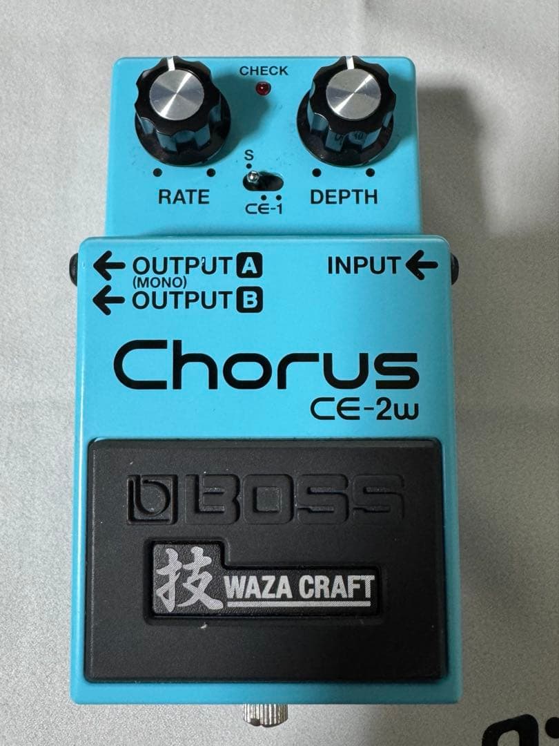 美品！BOSS ce-2w / 技WAZA CRAFT コーラス Amazon.com: BOSS CE-2W Chorus | Premium Waza Craft Guitar Effect