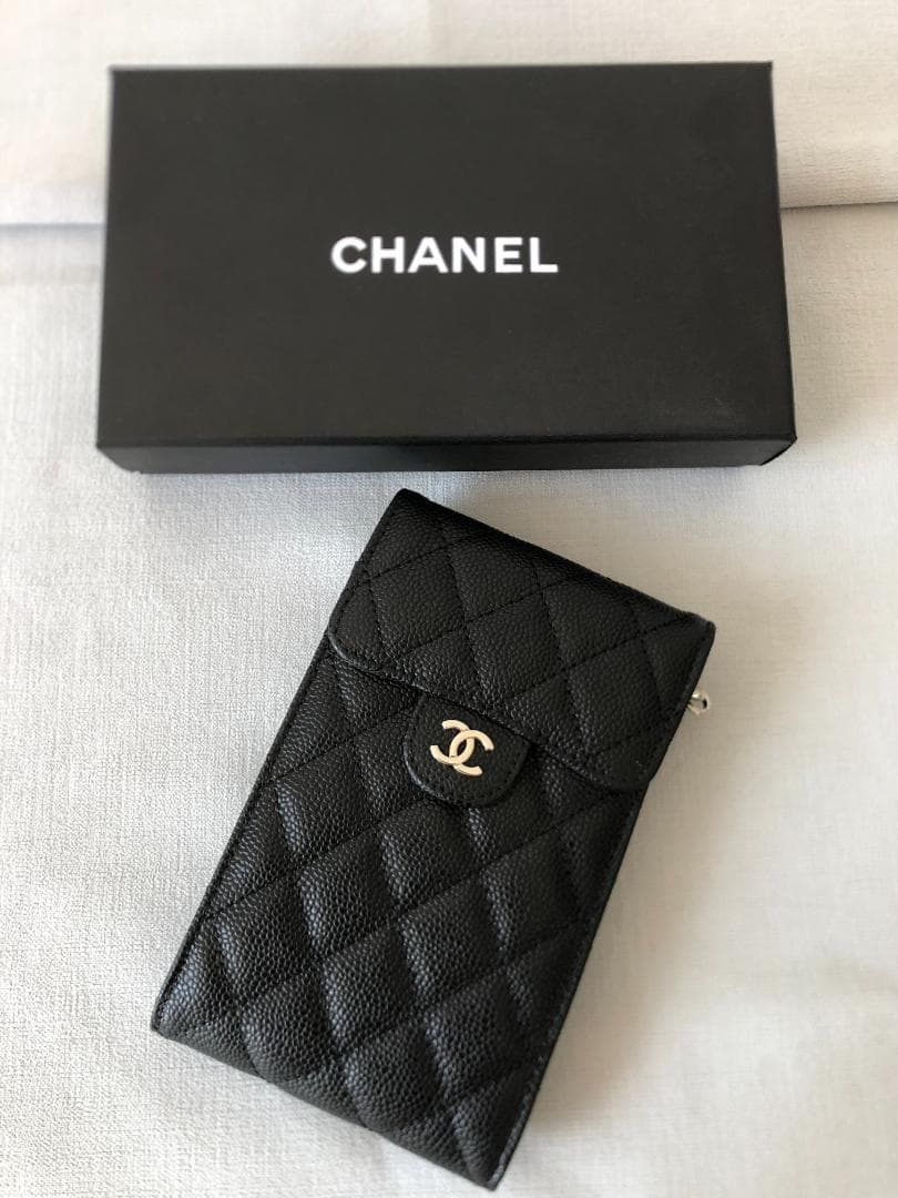 キルティングスマホショルダーバッグ　綺麗　ファション 楽天市場】キルティングケース iPhone16e スマホケース ショルダー