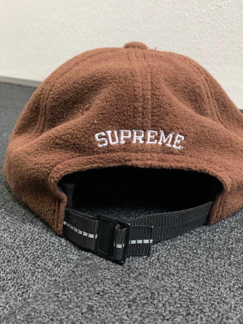 Supreme Sロゴ ブラウンキャップ - メルカリ