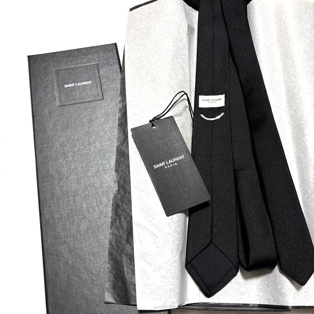 新品 サンローラン ネクタイ 黒ブラック 無地ソリッド ナロータイ タグ