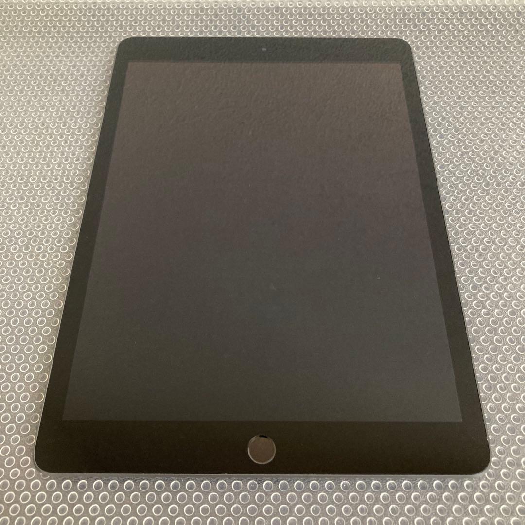 3582【早い者勝ち】電池最良好iPad8 第8世代 32GB SIMフリー 3582早い