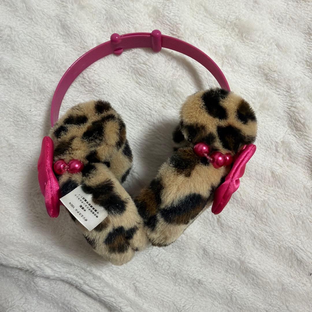 ヒョウ柄ミニー耳当て - メルカリ