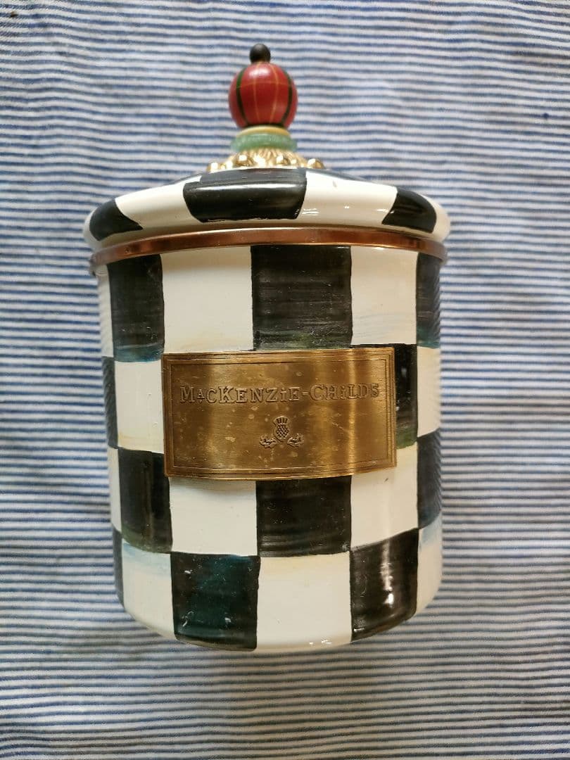 MACKENZIE-CHILDS キッチン保存容器 蓋付き Amazon.com: MACKENZIE-CHILDS Large Enamel Canister, Kitchen