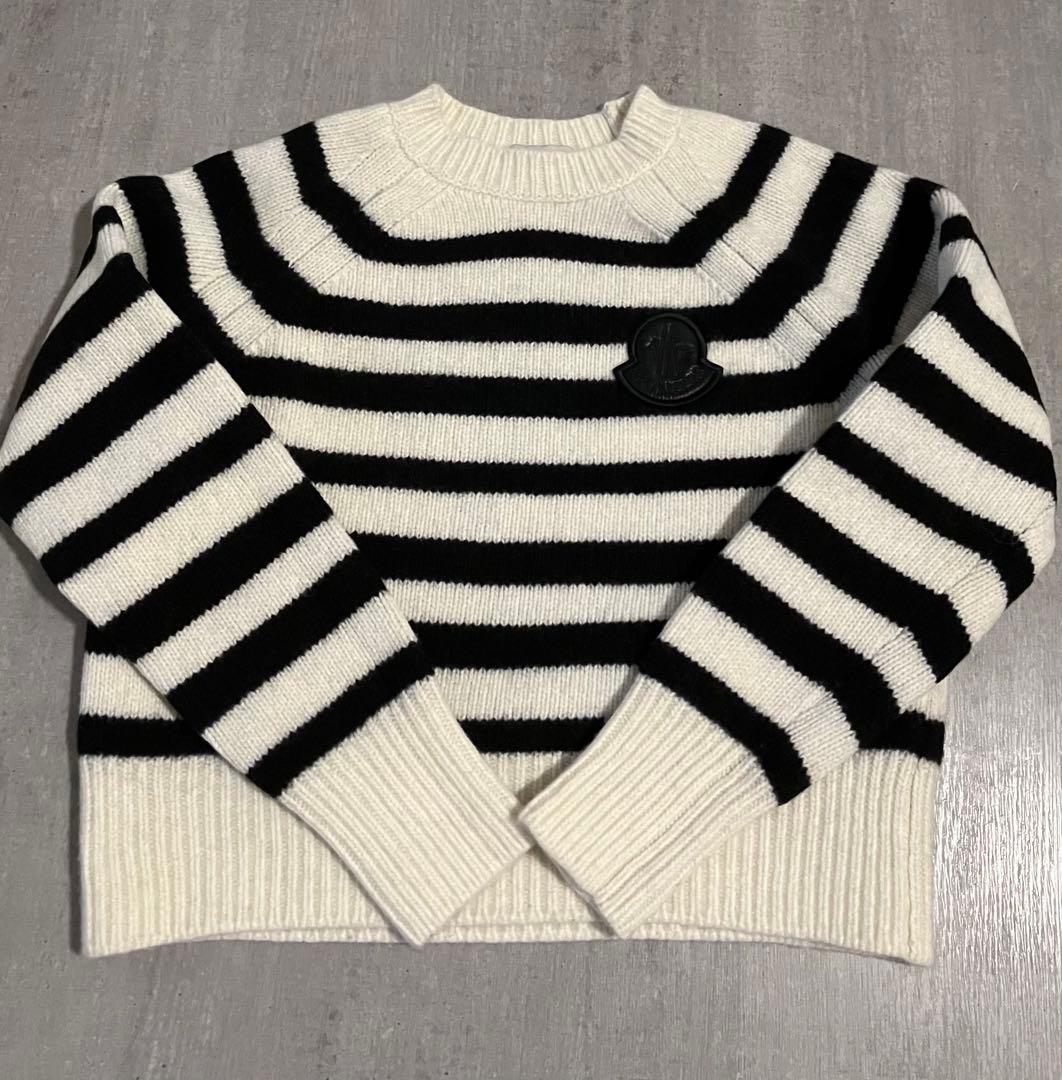 Moncler モンクレール　胸のワッペンが素敵なボーダーニット MONCLER (モンクレール) ロゴワッペン ボーダー ニットカーディガン