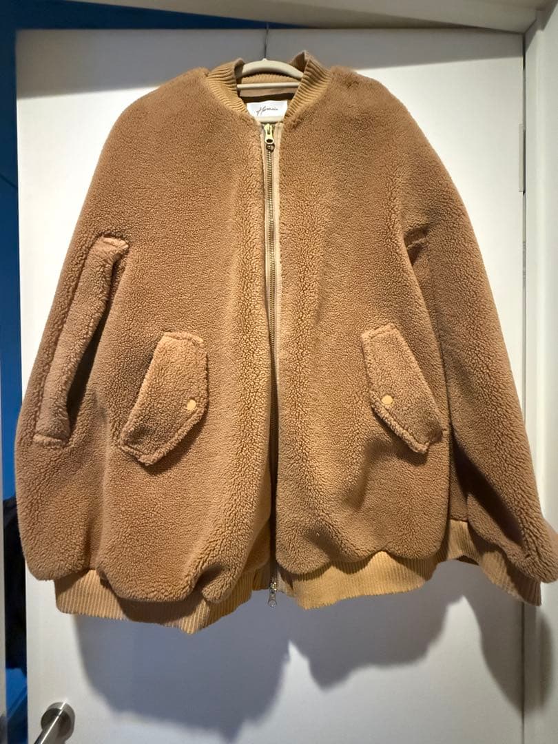 テディケープtype トレンドライクなデザイン テベ] テディベア ケープ, sand | Max Mara