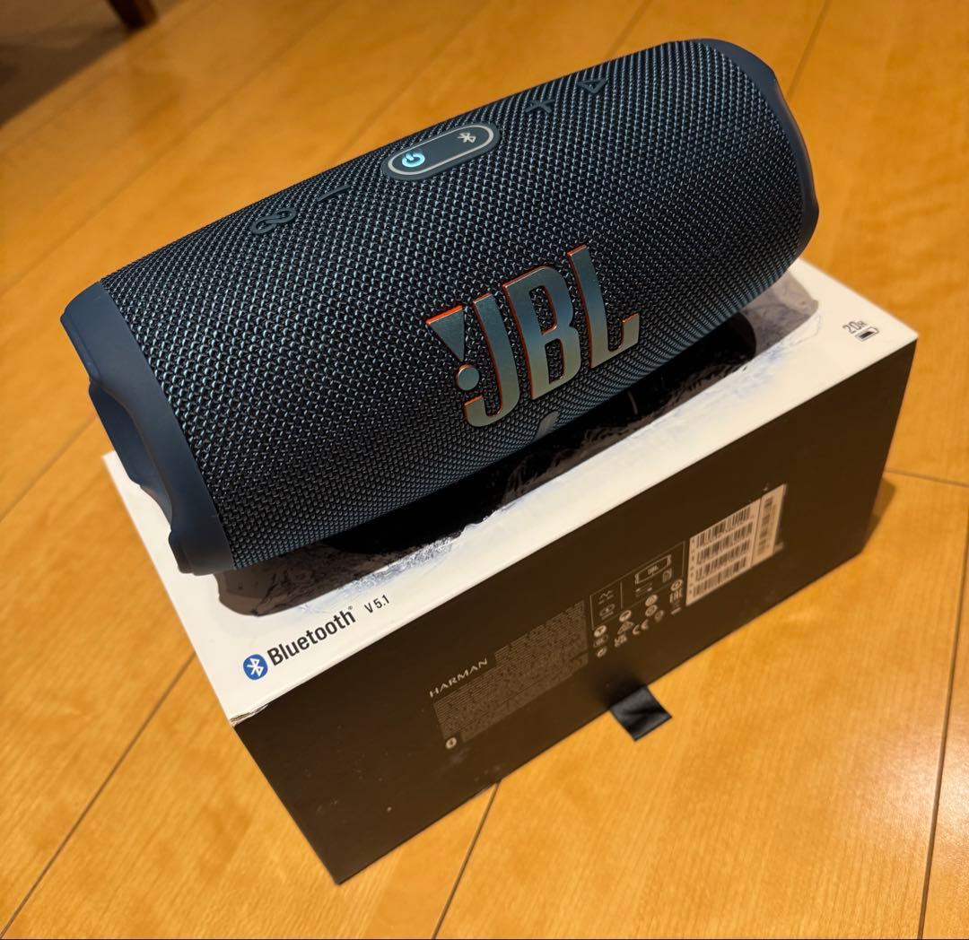 ポータブルBTスピーカー「JBL CHARGE 5」ブルー 本格的な2ウェイ・スピーカー構成でシリーズ史上最強の高音質サウンド