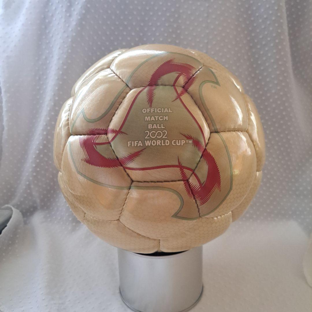 2002年日韓ワールドカップ 公式試合球 日韓ワールドカップ 2002年 公式試合球モデル FEVERNOVA - メルカリ