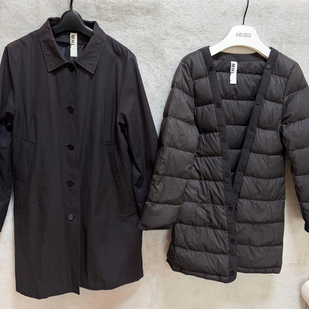 美品MHL. ダウンライナー付き ステンカラーコート 2way サイズ3 墨黒 MHL】ダウンライナーが暖かい ステンカラーコート入荷致しました【上