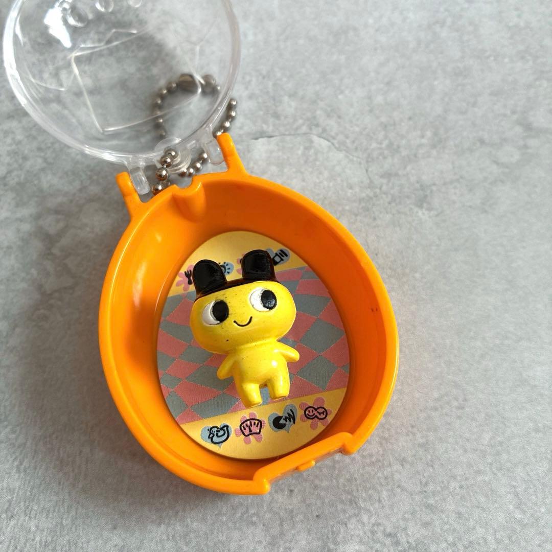 初代たまごっち 1997年 当時物 まめっち ボールチェーン - メルカリ