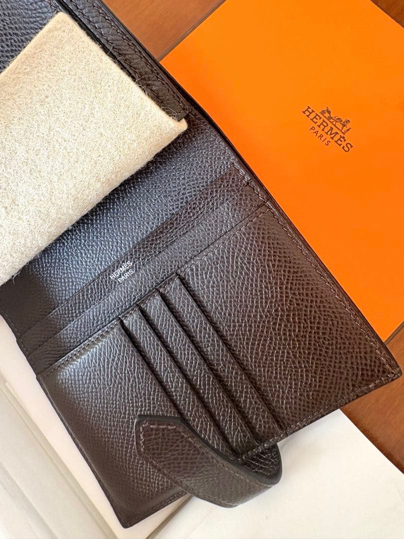 【2026新品仕上げ】エルメスベアンコンパクトヴォーエプソン刻印Z (2021) 2026新品仕上げ】エルメスベアンコンパクトヴォーエプソン刻印Z (2021