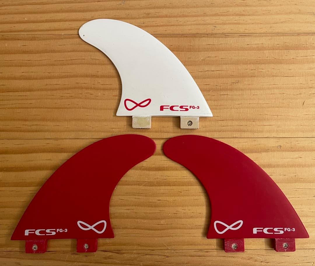 FCS FG-3 サーフボードフィン 3枚セット - メルカリ