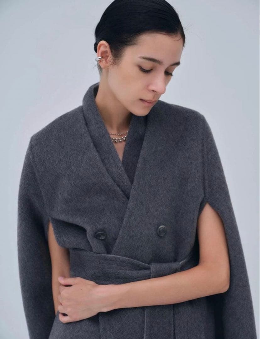 laubeblanc Dual Face Cape Coat - メルカリ