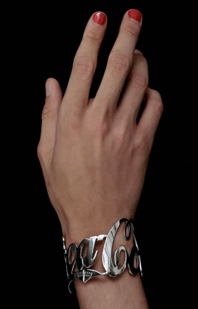 アダムエロペ　Adam et Rope Coca-Cola ロゴ　バングル Coca-Cola Special Collection | ADAM ET ROPÉ