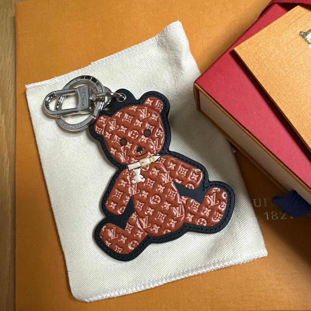 [正規品] 美品✨LOUIS VUITTON クマ型キーホルダー ルイ ヴィトン ルイ・ヴィトン LOUIS VUITTON キーリング/キーホルダー