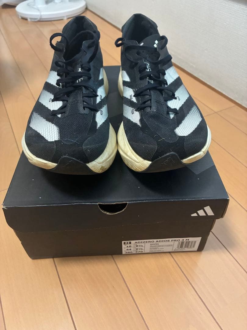 アディオスプロ3 28cm ※箱はつかないです mqdefault.jpg