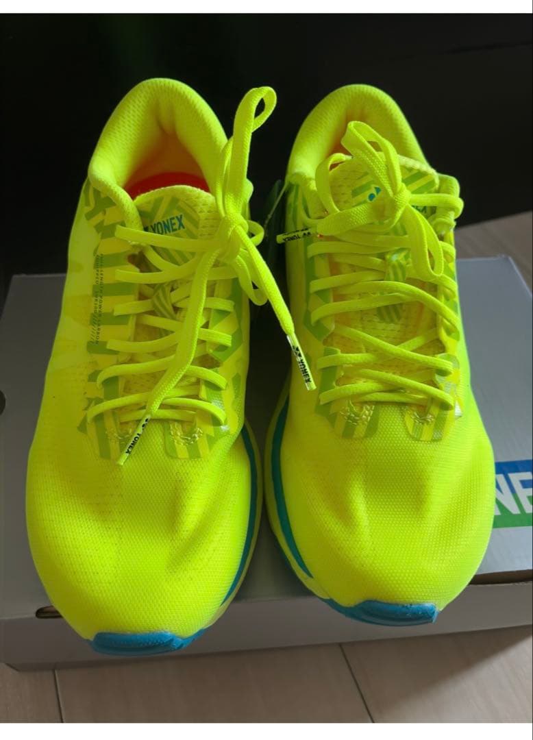 YONEX ランニングシューズ 蛍光イエロー 23.0cm - メルカリ