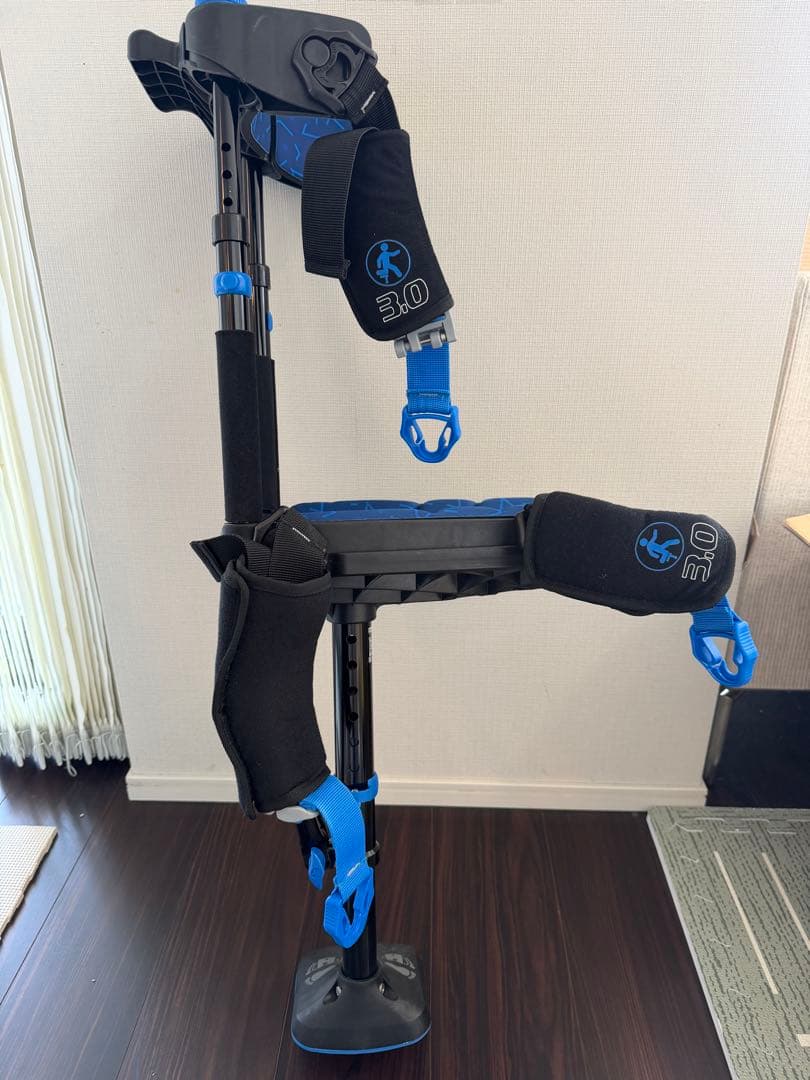 iWALK3.0 ハンズフリー松葉杖 アイウォークフリー iWALKFree - メルカリ