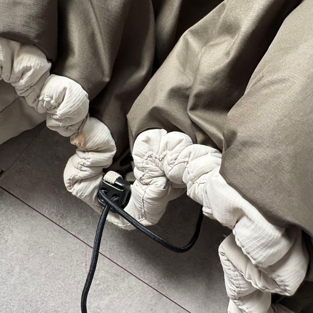 希少カラー⭐️】極暖Columbia ダウンジャケット ベージュ 白 極美品