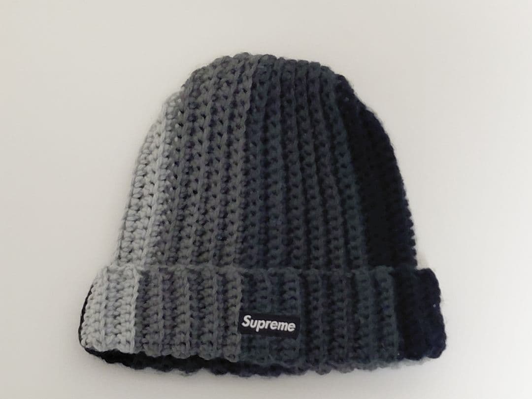美品】Supreme Gradient Crochet Beanie ブラック - メルカリ