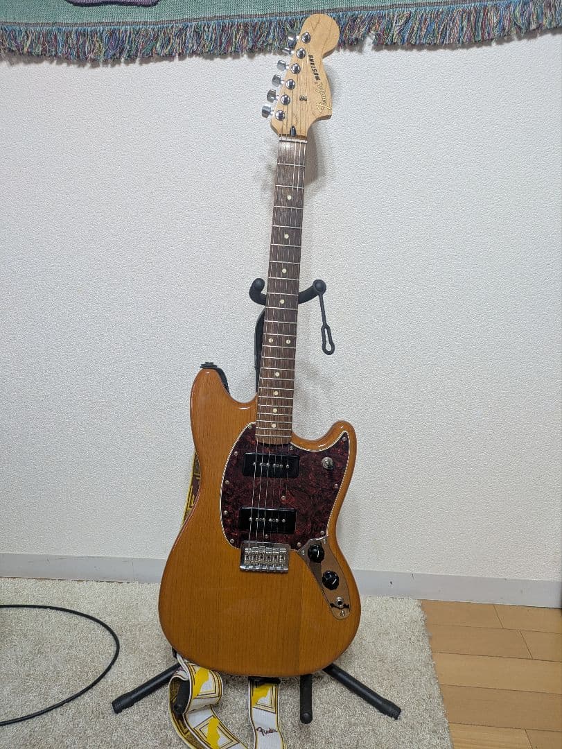 美品 Fender Mexico ムスタング P90 Fender Player Mustang 90 Pau Ferro Fingerboard Burgundy Mist