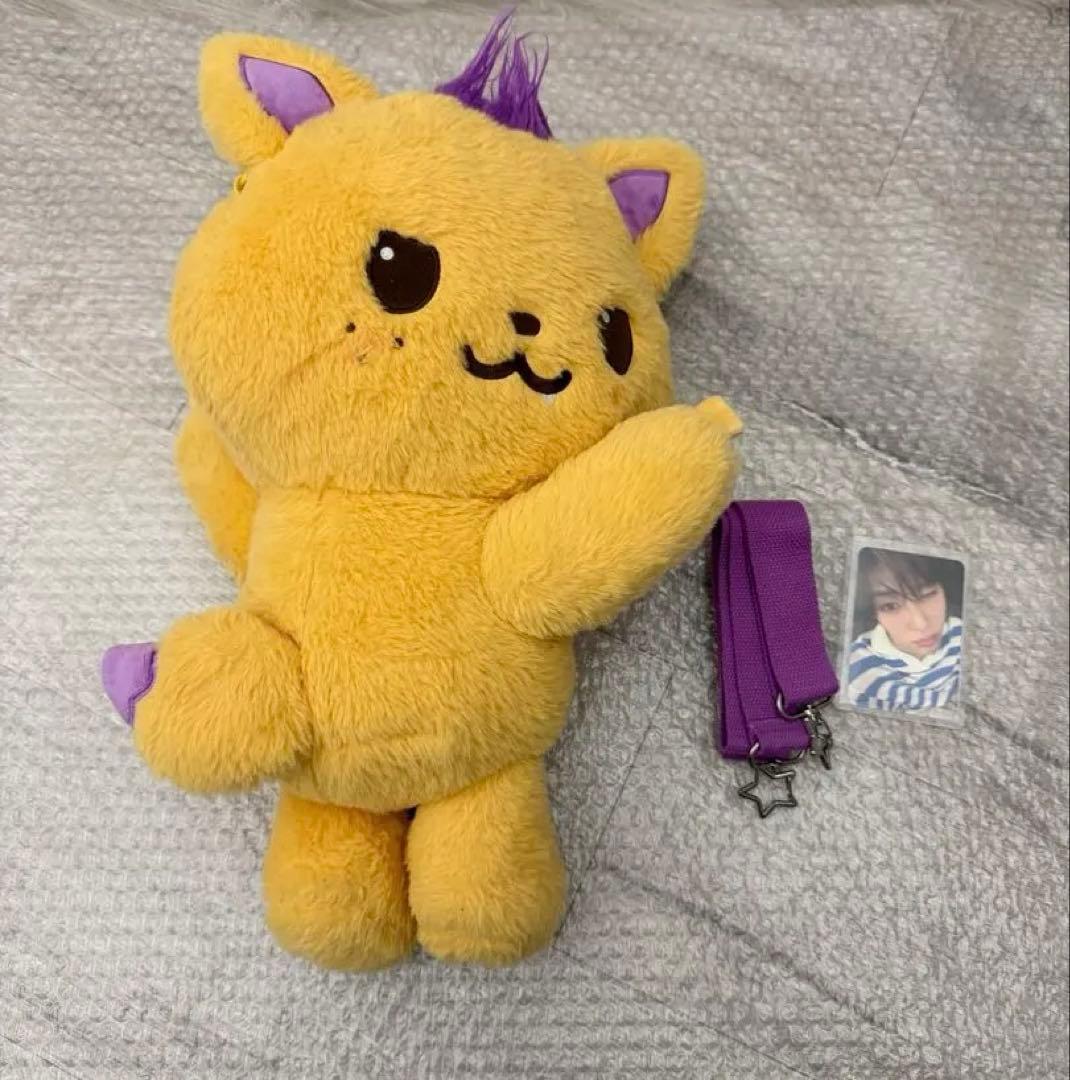 NCT WISH LOGIN キャラクターバッグ シオン　SION カバン NCT WISH LOGIN キャラクターバッグ シオン SION トレカ付き - メルカリ