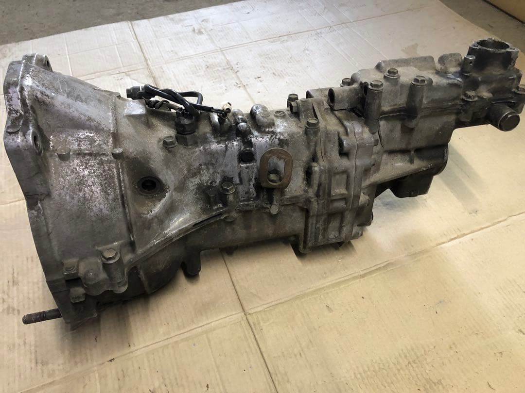 【全国送料無料】ジムニー JA11 MTミッション ５速 スズキ ジムニー ja11 MT ミッション マニュアルミッション シンクロ