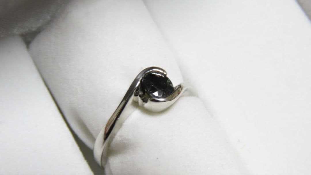 一点物 ロシア産 天然アレキサンドライト 0.69ct Pt900 鍛造製法