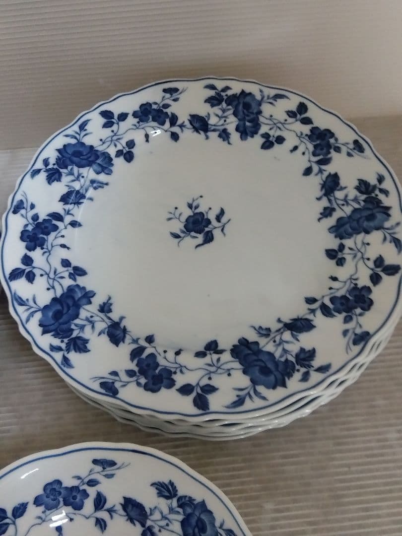 ロイヤルマイセン カップ＆ソーサー、ボウル、プレート 36pc - メルカリ