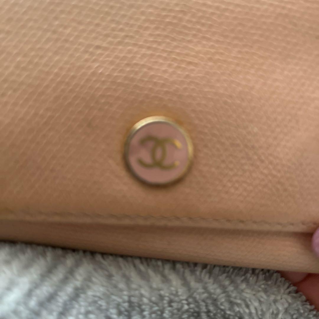 CHANEL ベージュ レザー キーケース - メルカリ