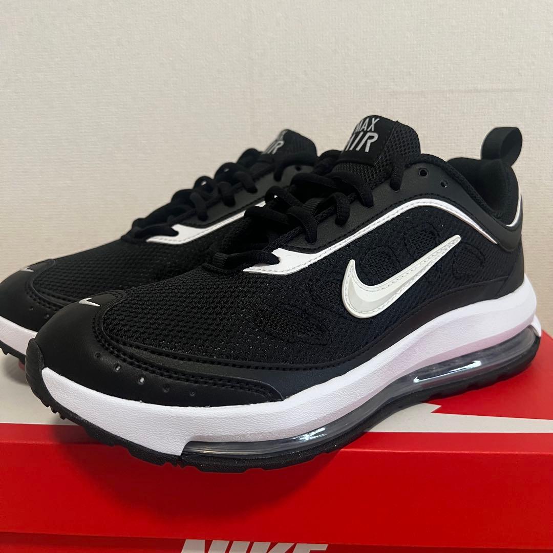 NIKE エアマックス ブラック/ホワイト ナイキ NIKE エアマックスAP 826002 （ブラック×ホワイト） -靴