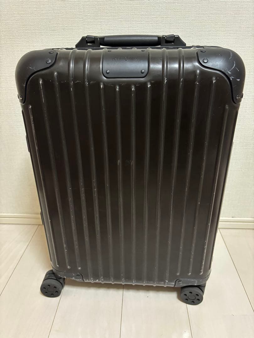 RIMOWA リモワ　オリジナルキャビン　ギャランティ付　2022年 オリジナル キャビン 機内持ち込みアルミニウムスーツケース